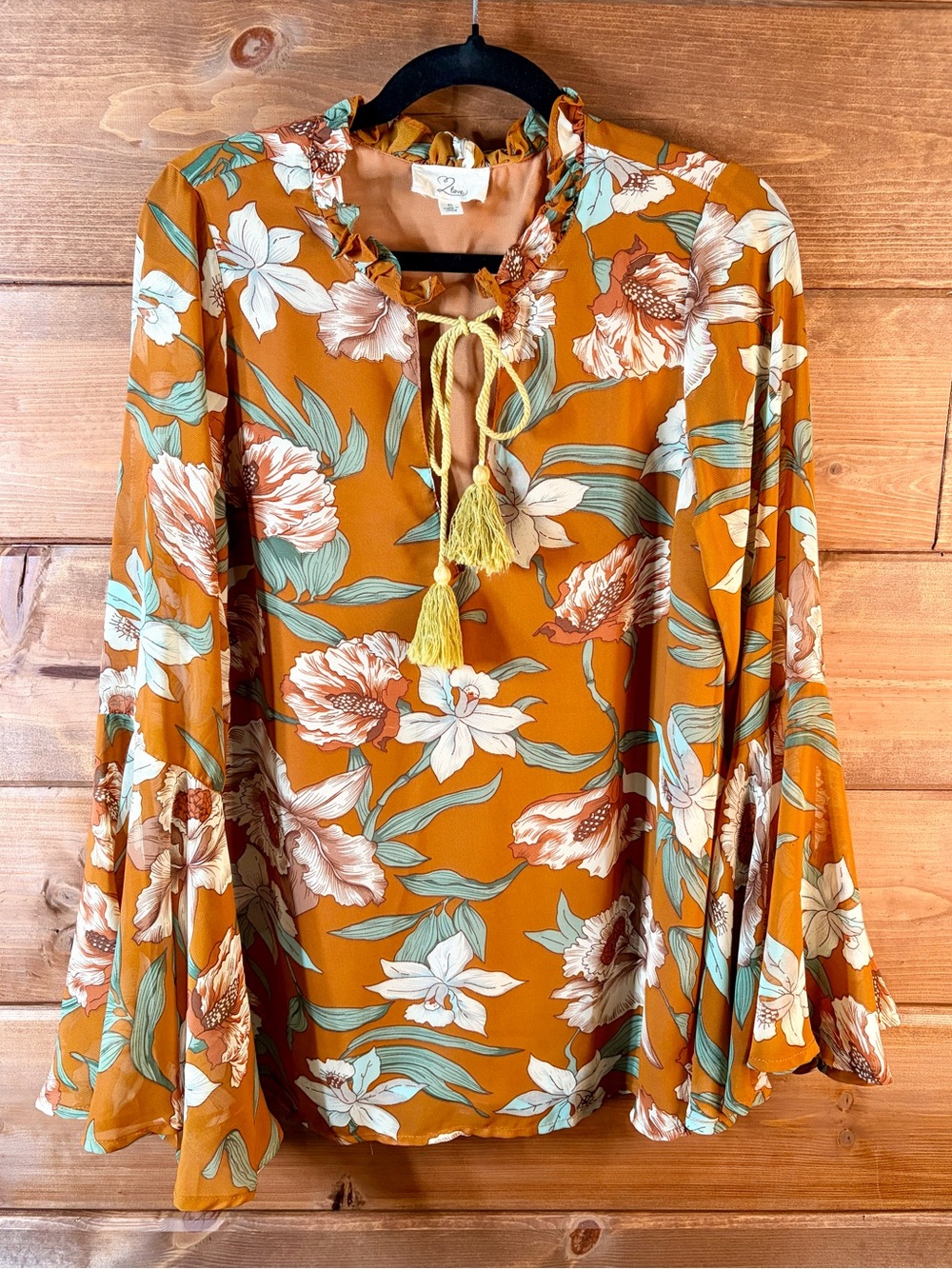 T2love Boho Mustard Brown Floral Tassel Tie Ruffle Neck Blouse Size Small 🖤